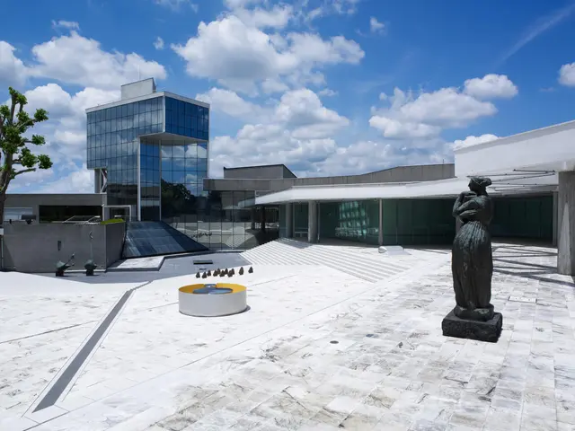 栃木県立美術館