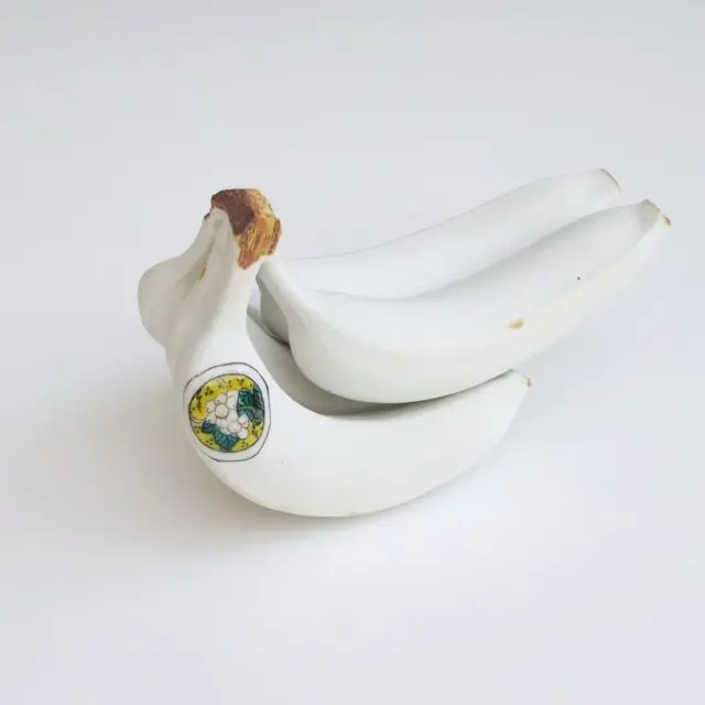 甘蕉 房 色絵葡萄文