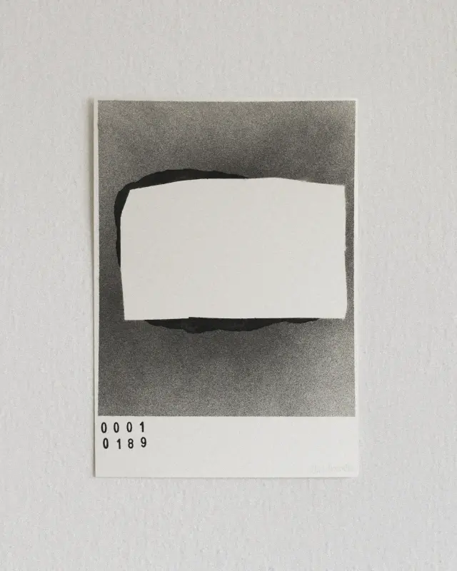 0189 (0001) ・ 2022 ・ Ink, spray paint, and tea on Fabriano paper