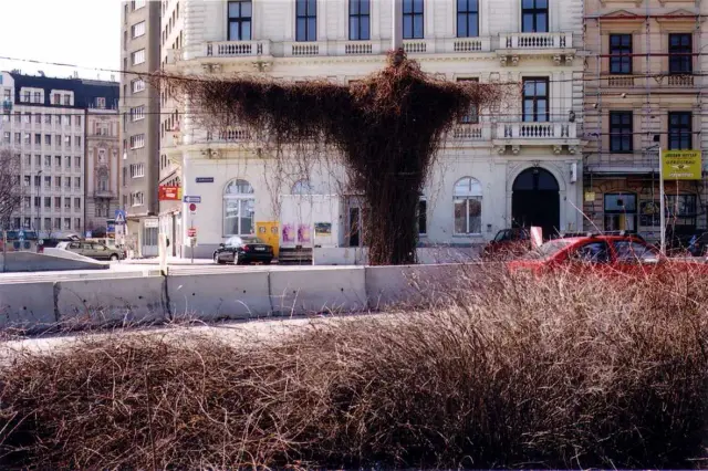untitled (ghost) 2004 Color print 45 x 33 cm