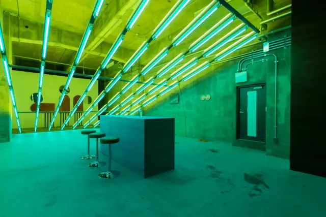 玉山拓郎 個展「Anything will slip off / If cut diagonally」展示風景、ANOMALY、東京、2021 撮影: 大町晃平 / Takuro Tamayama Solo Exhibition “Anything will slip off / If cut diagonally” Installation view, ANOMALY, Tokyo, 2021 Photo: Kohei Omachi