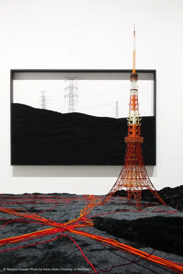 Out of Disorder (Structure of light) , 2017, Clothes, lily yarn, table, H165×W150×D150cm