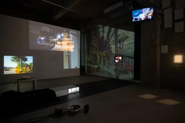 「アブストラクト権化」展示風景、ANOMALY、東京、2024年 撮影：村田冬実