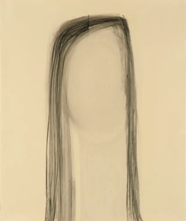 《そら言の人》2013 H118xW99.3cm、紙に木炭
