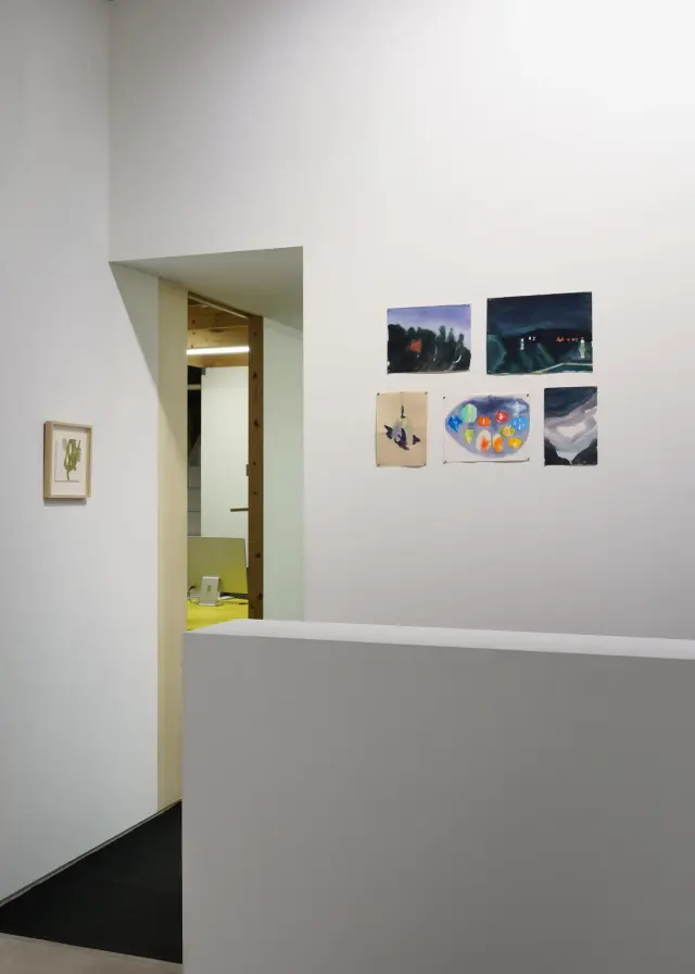 「耳のなかの竜巻」展示風景、ANOMALY、東京、2024-2025 撮影：長塚秀人