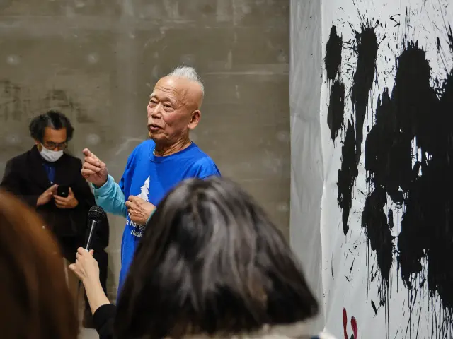 篠原有司男 ギャラリートーク、ANOMALY、東京、2021 / 撮影：三嶋一路