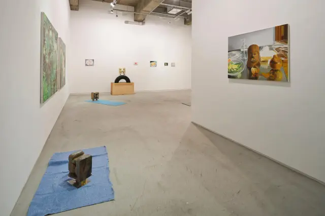 「Echoes of Monologues」展示風景、ANOMALY、東京、2020 / 撮影：三嶋一路