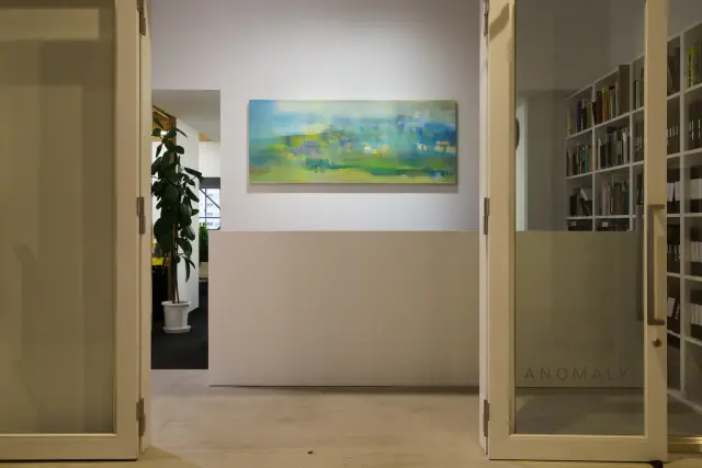 「欠片、植物、人の場所」展示風景、ANOMALY、東京、2024 撮影：長塚秀人