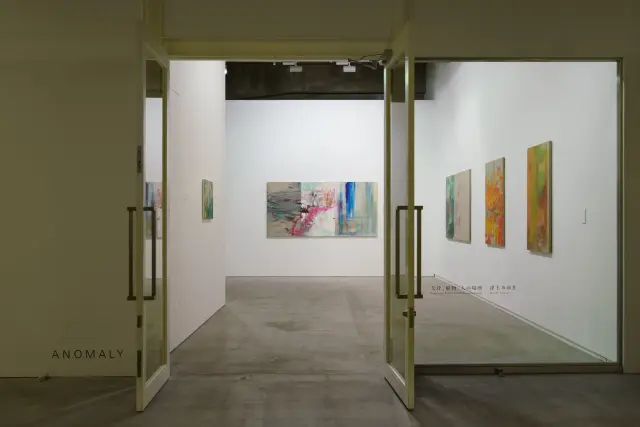 「欠片、植物、人の場所」展示風景、ANOMALY、東京、2024 撮影：長塚秀人