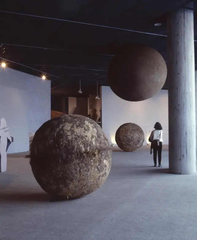 Ground Transposition 139°52′09″ 36°33′52″, 1987