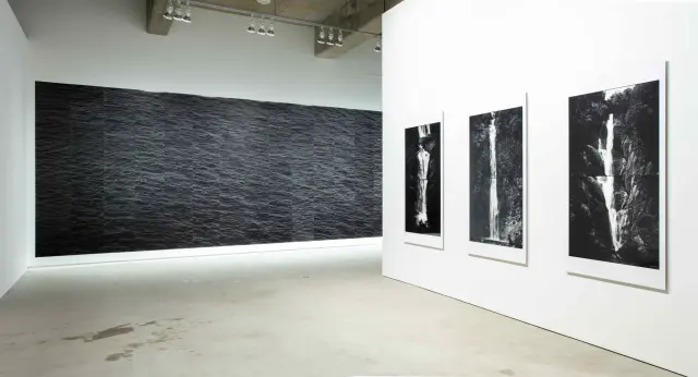「発光する場」展示風景、ANOMALY、東京、2023 撮影：山本糾