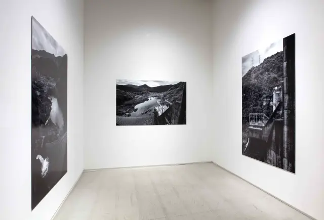 「発光する場」展示風景、ANOMALY、東京、2023 撮影：山本糾