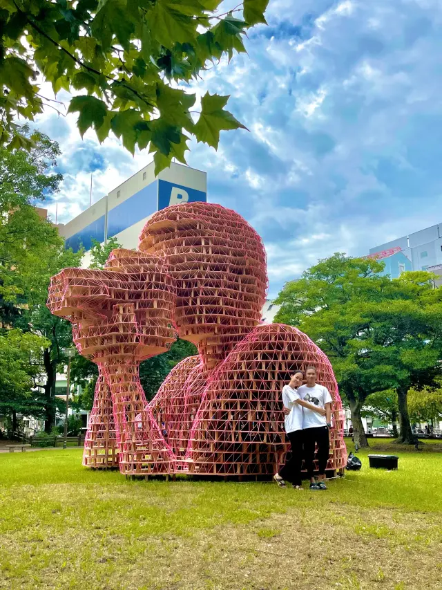 見続ける彫刻：pathfinder sculpture ・ 2022 ・ wood, thread, nail