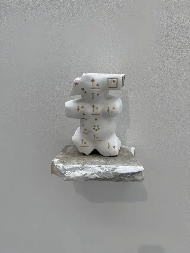 石川直也「Sculptglyph 彫刻のおまじない」