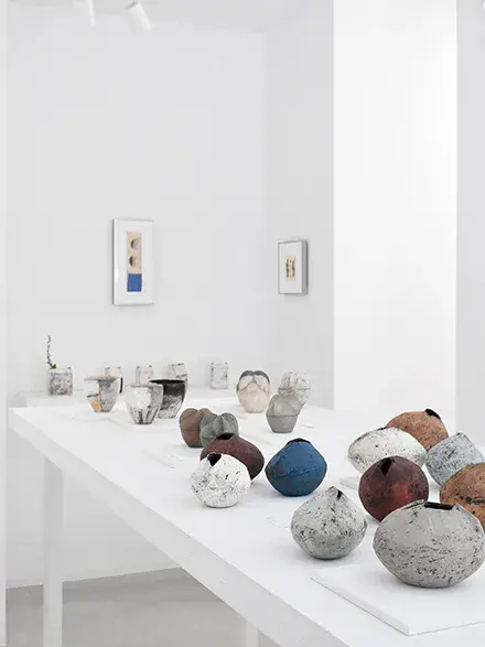 鷹尾葉子展 —何処へ— 焼物と蜜蝋画