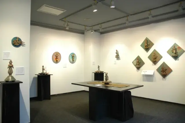 鍋倉孝二郎/木彫り作品展