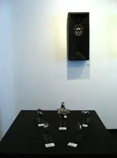 中里 弓 展